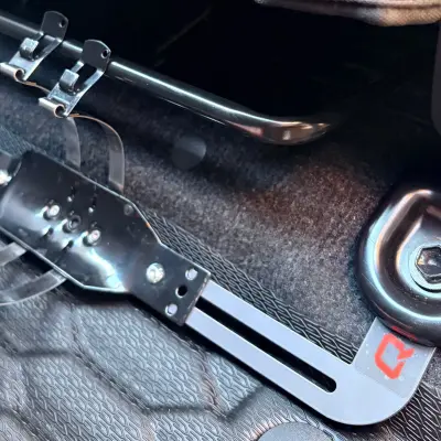 QFire Vehicle Fire Extinguisher Bracket - Toyota Hilux 2015+